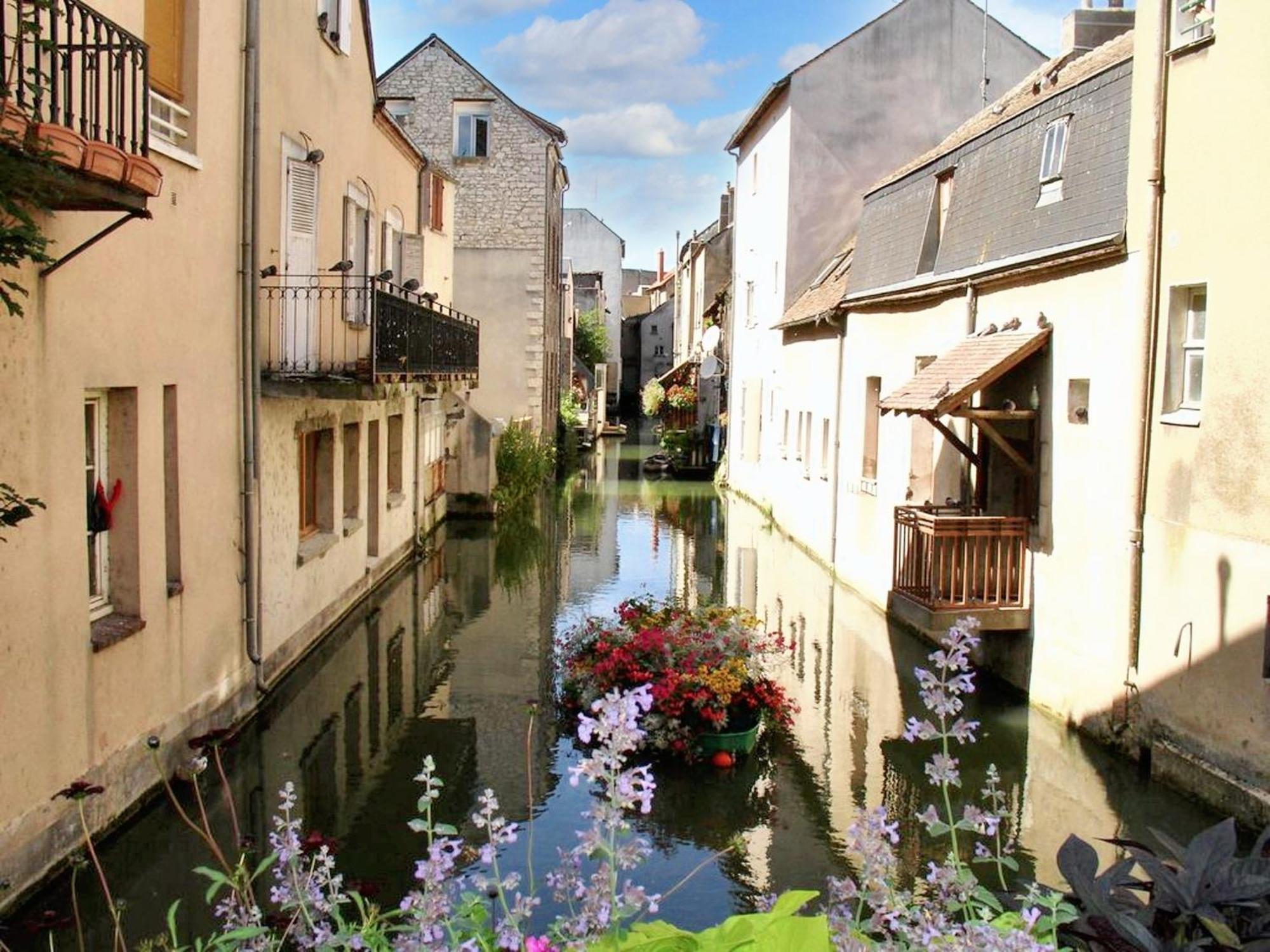 Studio Cosy A Montargis 13 M² Parking Inclus المظهر الخارجي الصورة